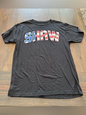 SHAW Graphic Short Sleeve T-Shirt in Black Shaw Classic / Brian Shaw